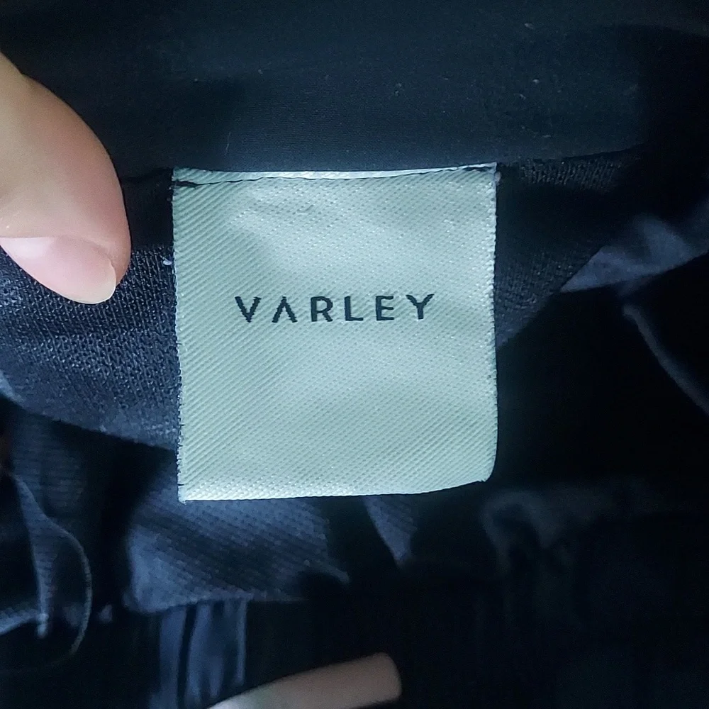 Varley Kallin Running Shorts 1.5” Active Athletic Outdoor Run Yoga Dance Gym - Picture 4 of 6